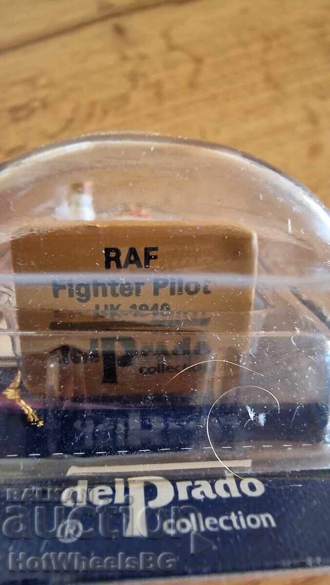 Del Prado - RAF Fighter Pilot USA - 1944 with price 19.99 BGN | € 10.22 Del Prado - RAF Fighter Pilot USA - 1944 with price 19.99 BGN | € 10.22