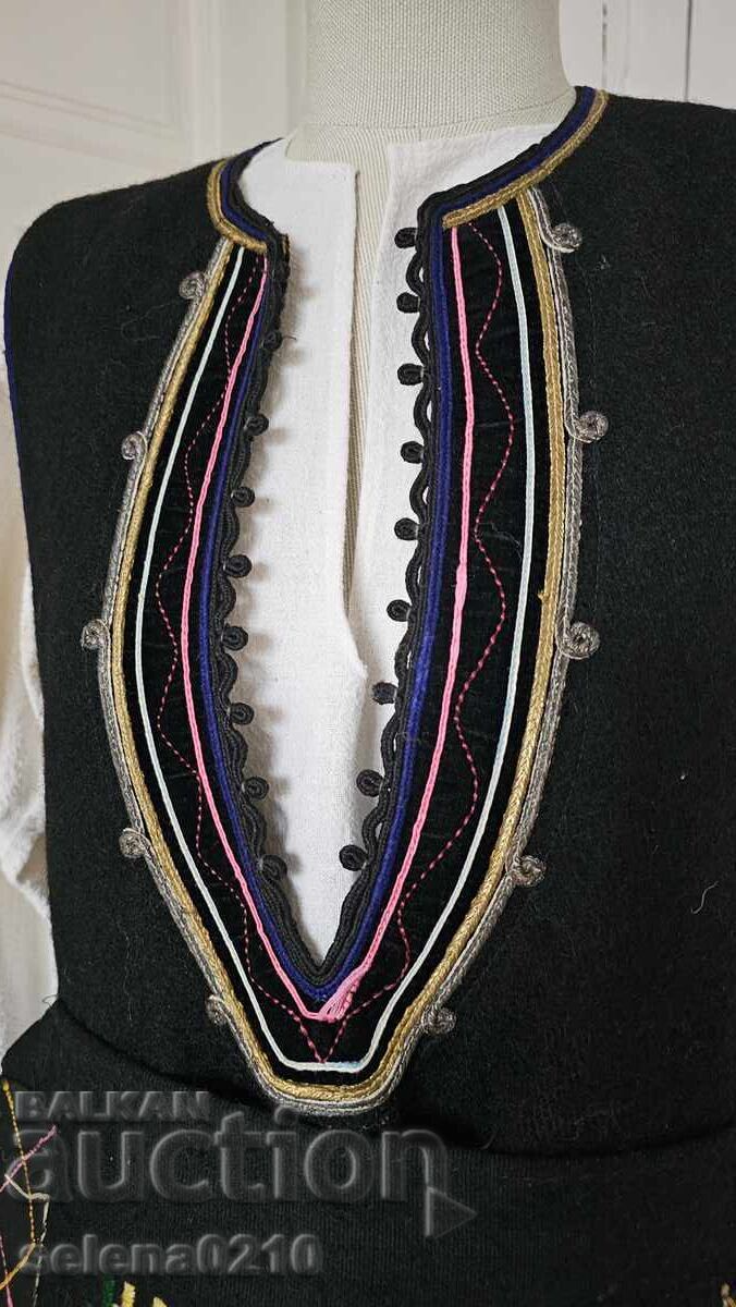 Auction Rare authentic Pleven folk costume from the village of Bokhot Auction Rare authentic Pleven folk costume from the village of Bokhot