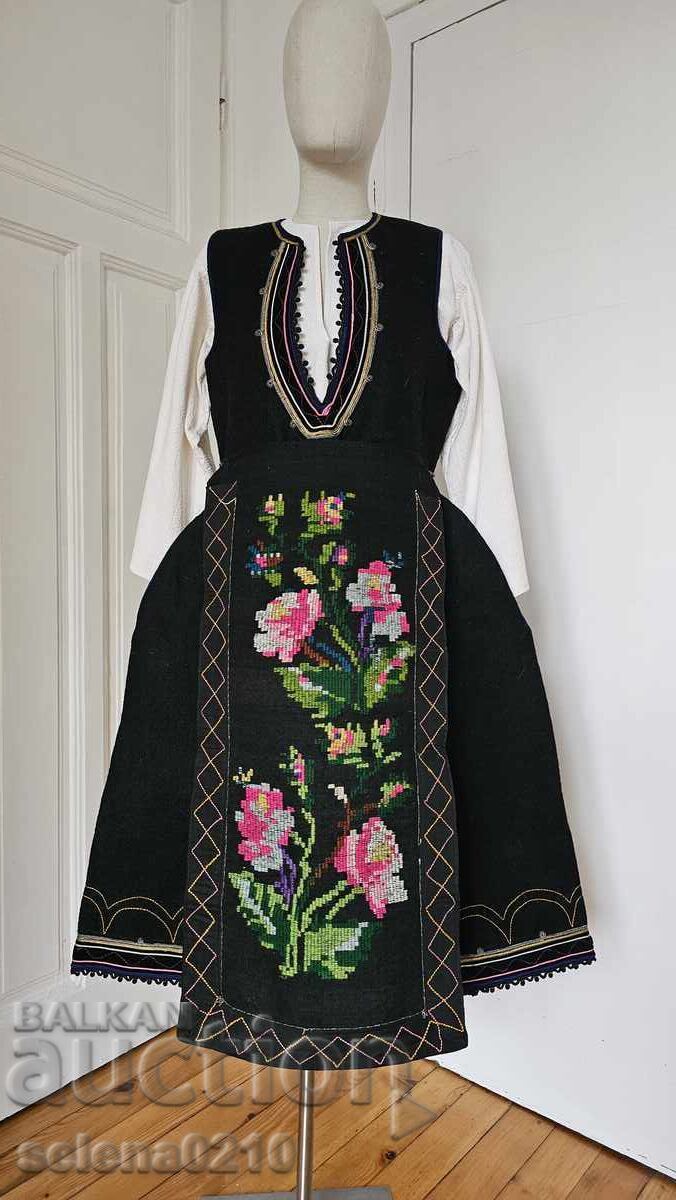 Rare authentic Pleven folk costume from the village of Bokhot Rare authentic Pleven folk costume from the village of Bokhot