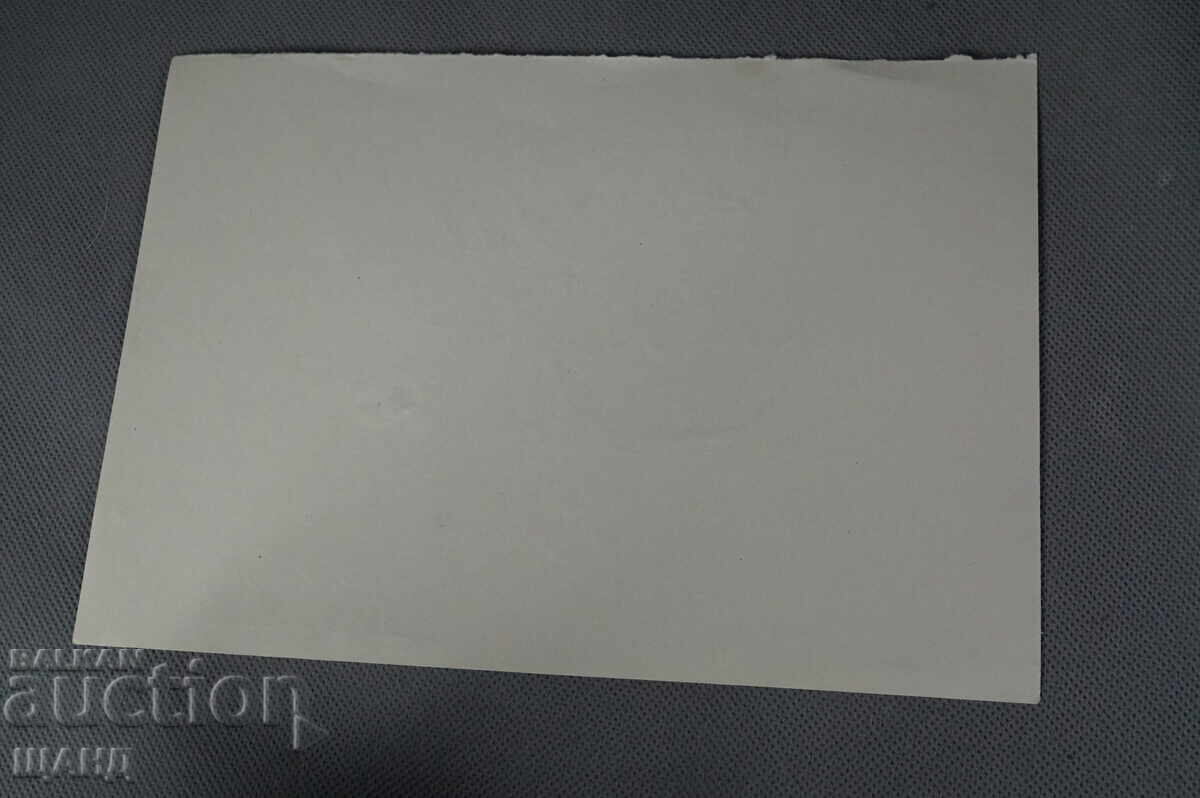 Ο Vasil Penchev σχεδιάζει καρικατούρα στην Αυγή του Κομμουνισμού με τιμή 3.00 BGN | € 1.53 Ο Vasil Penchev σχεδιάζει καρικατούρα στην Αυγή του Κομμουνισμού με τιμή 3.00 BGN | € 1.53