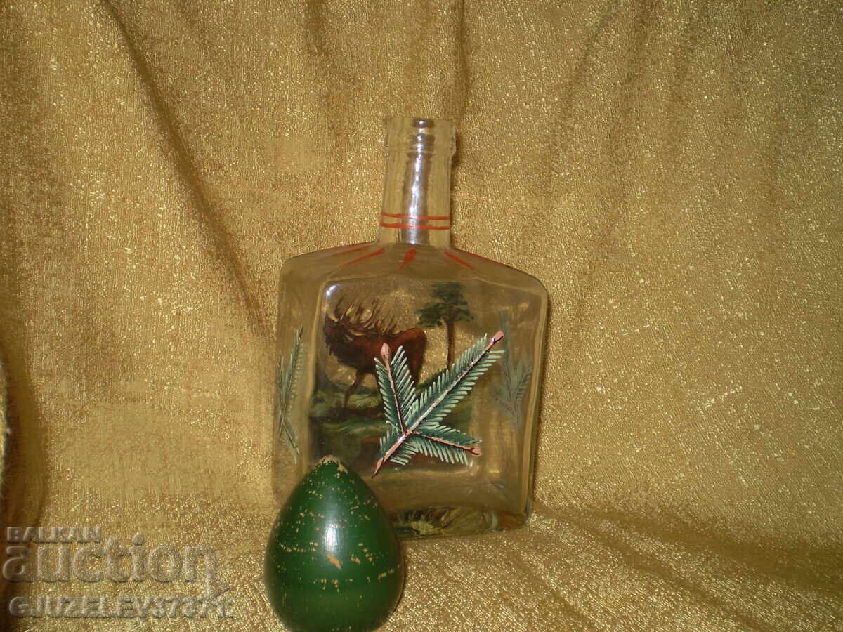 Auction Beautiful liqueur bottle, hunting decor, branches and deer Auction Beautiful liqueur bottle, hunting decor, branches and deer