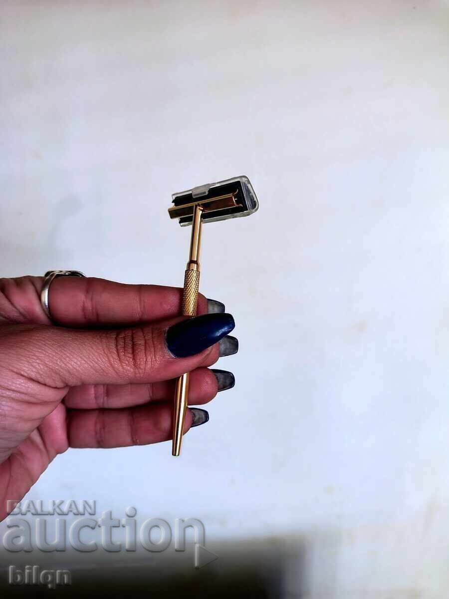 Rare Collector's Gold-Plated Razor - 5 Rare Collector's Gold-Plated Razor - 5