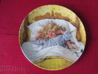 Wall plate, decor, collection