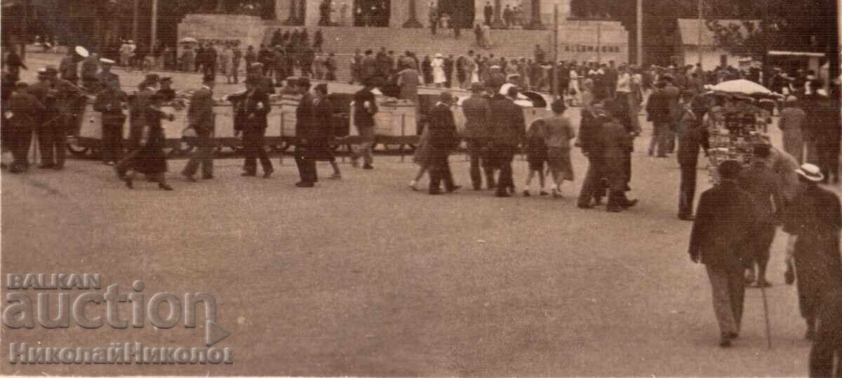 Delivery of 1937 SMALL OLD PHOTO PARIS EXHIBITION GERMAN PAVILION D604 Delivery of 1937 SMALL OLD PHOTO PARIS EXHIBITION GERMAN PAVILION D604