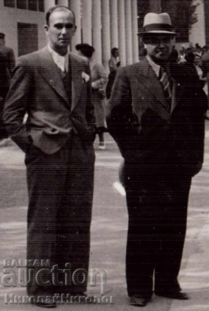 1937 SMALL OLD PHOTO PARIS EXHIBITION BULGARIAN PAVILION D605 with price 7.00 BGN | € 3.58 1937 SMALL OLD PHOTO PARIS EXHIBITION BULGARIAN PAVILION D605 with price 7.00 BGN | € 3.58