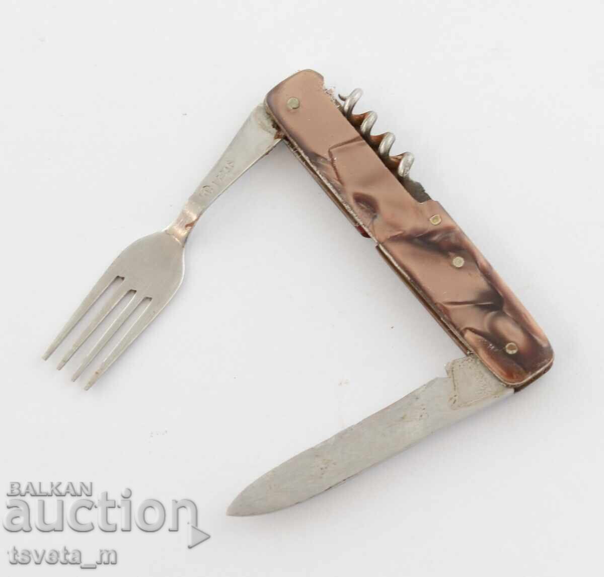 Delivery of 3-tool pocket knife Delivery of 3-tool pocket knife