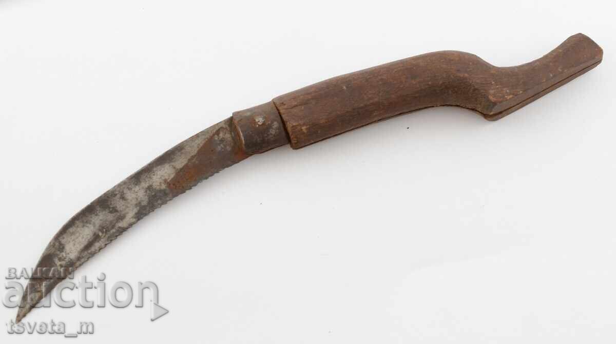 Μαχαίρι αντικέ οπωρώνα με τιμή 6.00 BGN | € 3.07