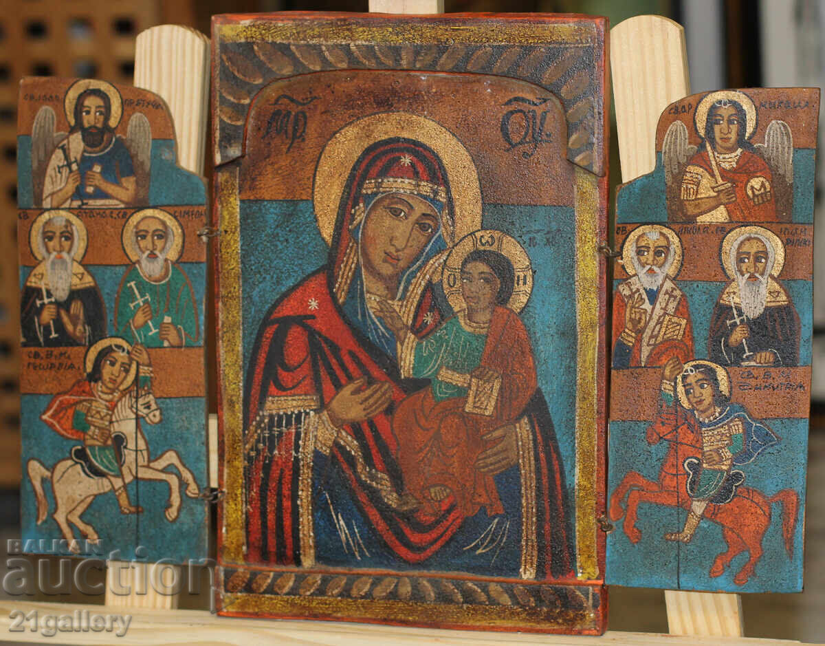 Auction Tempera paints triptych Theotokos with the Infant Auction Tempera paints triptych Theotokos with the Infant