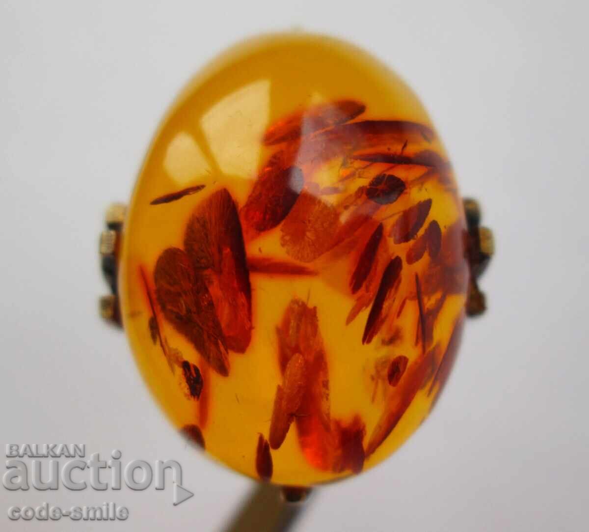 Livrarea Inel mare vechi de argint pentru damă cu chihlimbar natural URSS