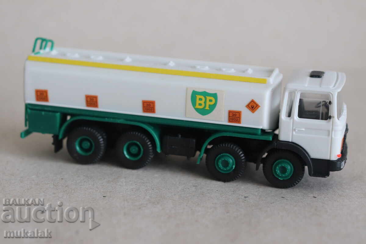 Auction ROCO??? H0 1/87 MAN TANK TRUCK TOY MODEL Auction ROCO??? H0 1/87 MAN TANK TRUCK TOY MODEL