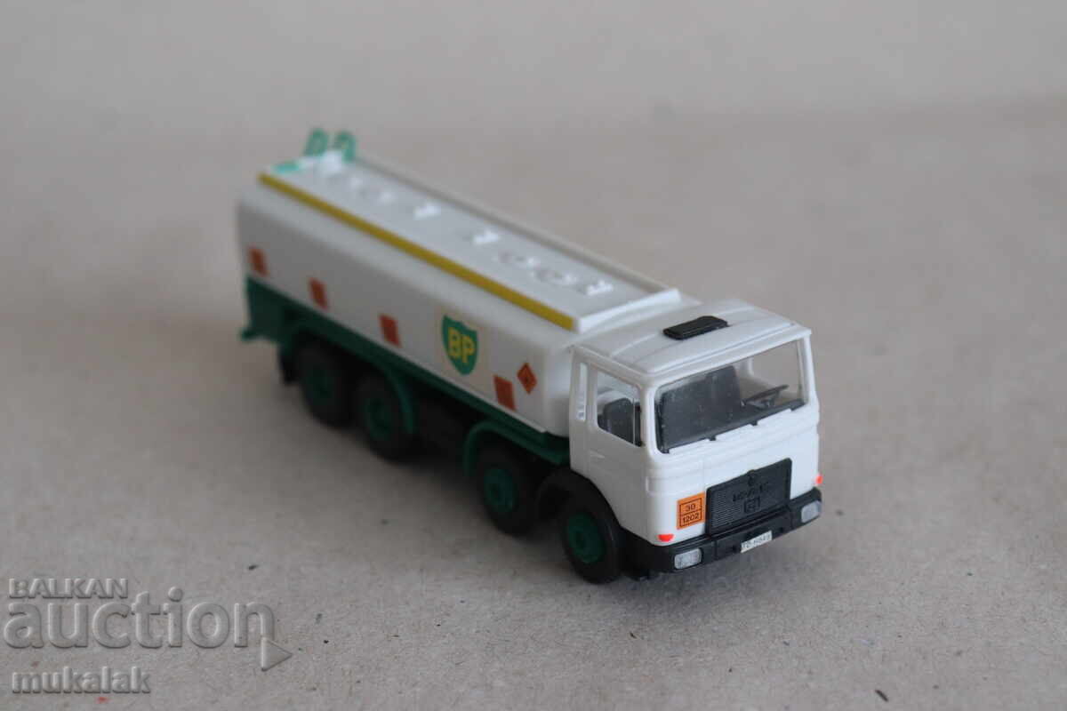 Delivery of ROCO??? H0 1/87 MAN TANK TRUCK TOY MODEL Delivery of ROCO??? H0 1/87 MAN TANK TRUCK TOY MODEL