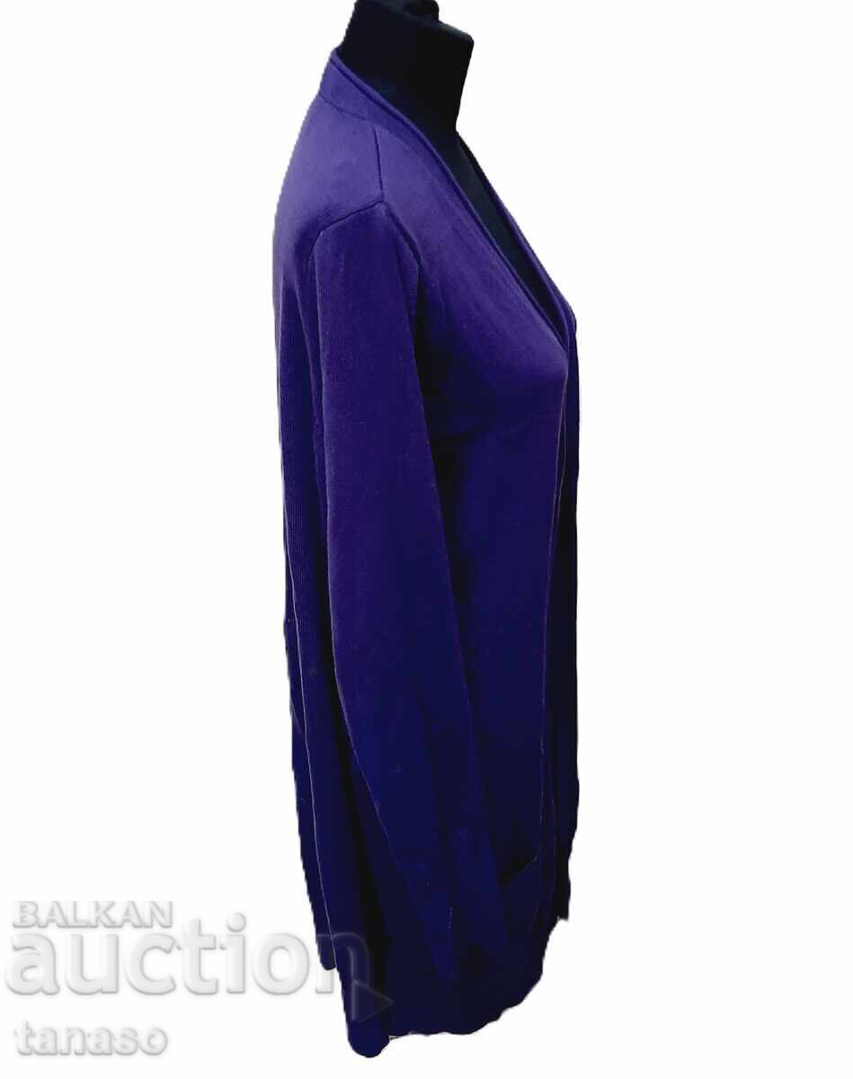 Cardigan de damă (18.2) cu preț € 8.00 | 15.65 BGN