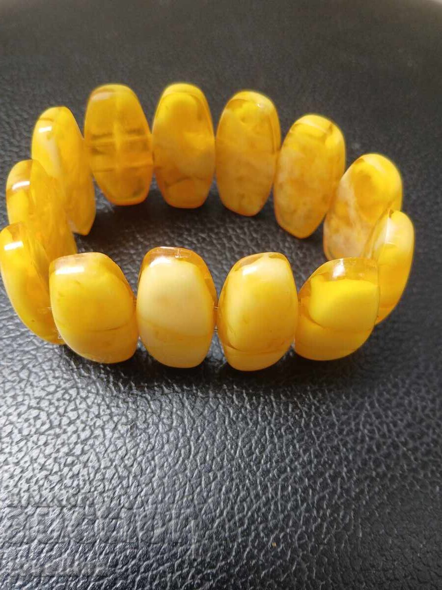 Γρίβνα κεχριμπάρι USSR με τιμή 50.00 BGN | € 25.56 Γρίβνα κεχριμπάρι USSR με τιμή 50.00 BGN | € 25.56