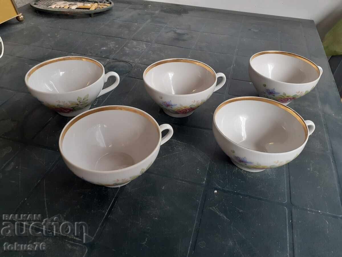 Auction Dulevo - Soviet porcelain 5 cups gold rim and rose Auction Dulevo - Soviet porcelain 5 cups gold rim and rose