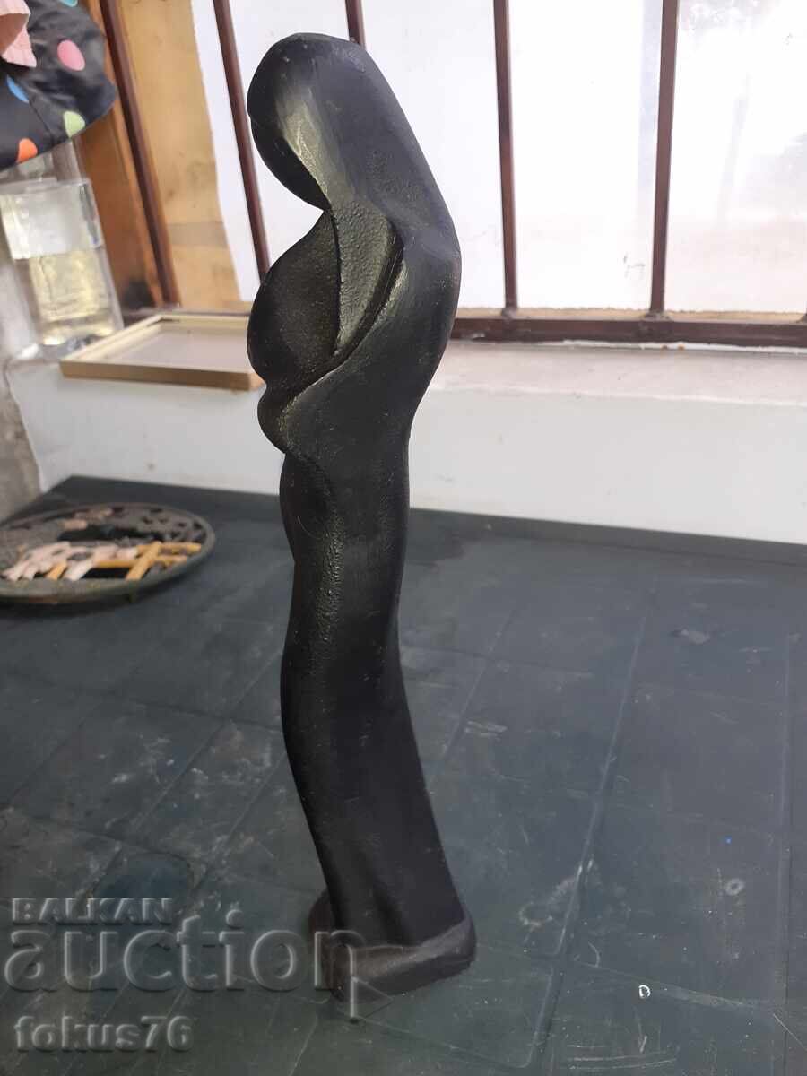 Auction Unique cast iron statuette figure - Madonna 3.6kg Auction Unique cast iron statuette figure - Madonna 3.6kg