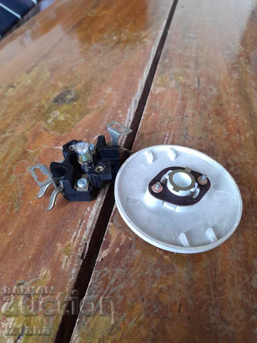 Delivery of Old bell button