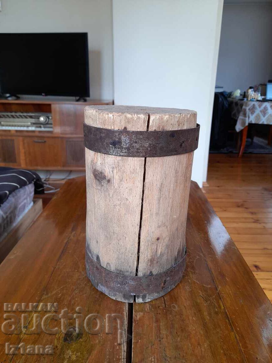 Παλιό κορμός για κόψιμο με τιμή 37.00 BGN | € 18.92 Παλιό κορμός για κόψιμο με τιμή 37.00 BGN | € 18.92