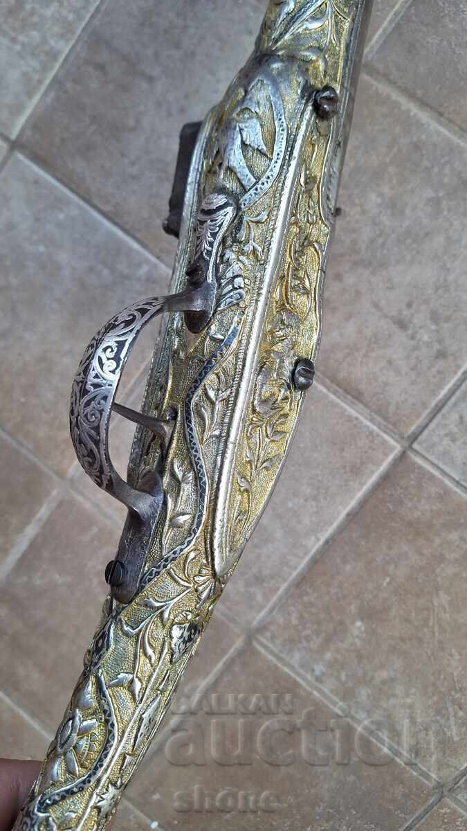 Auction  Flintlock pistol, rifle, shishane (a type of rifle), boylia (a type of rifle), flintlock rifle