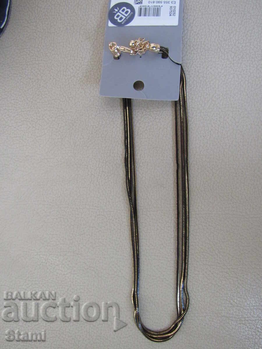 Μεταλλικό τριπλό κολιέ, καινούργιο Μεταλλικό τριπλό κολιέ, καινούργιο