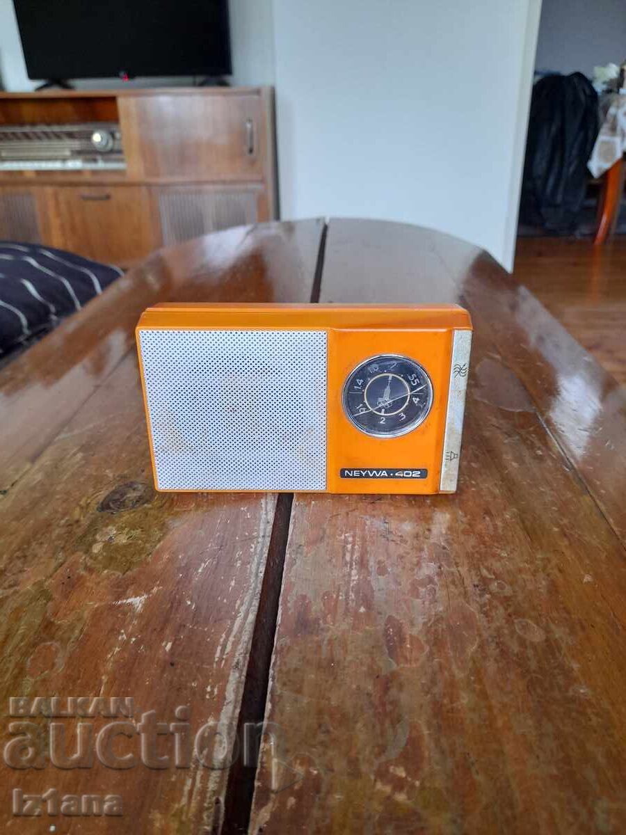 Old radio, radio receiver Neyva, Neywa 402