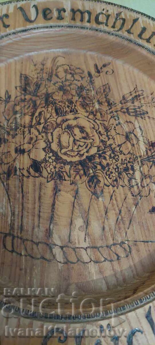 Delivery of Wooden panel, large 37cm, for connoisseurs Delivery of Wooden panel, large 37cm, for connoisseurs