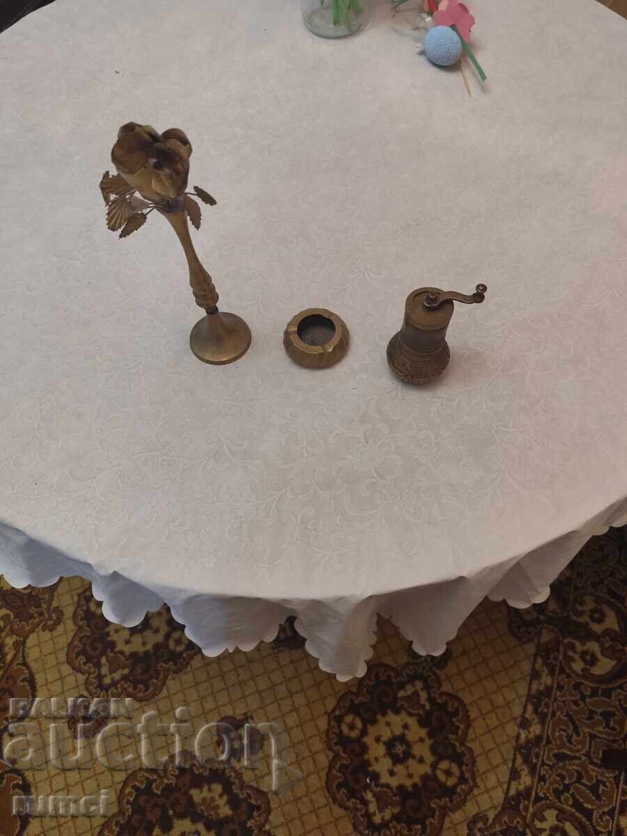 Стари месингови предмети