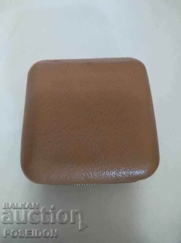 Old shaving set with price 75.00 BGN | € 38.35 Old shaving set with price 75.00 BGN | € 38.35