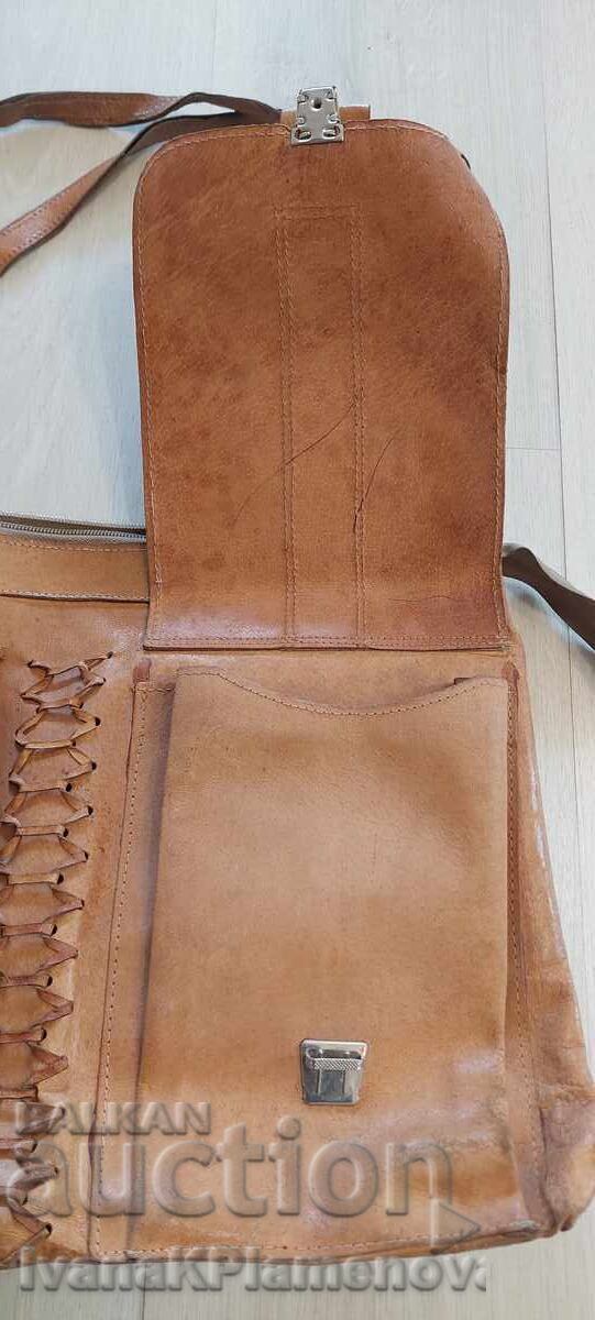 Auction Retro leather bag Auction Retro leather bag