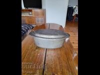 Стара алуминиева тенджера