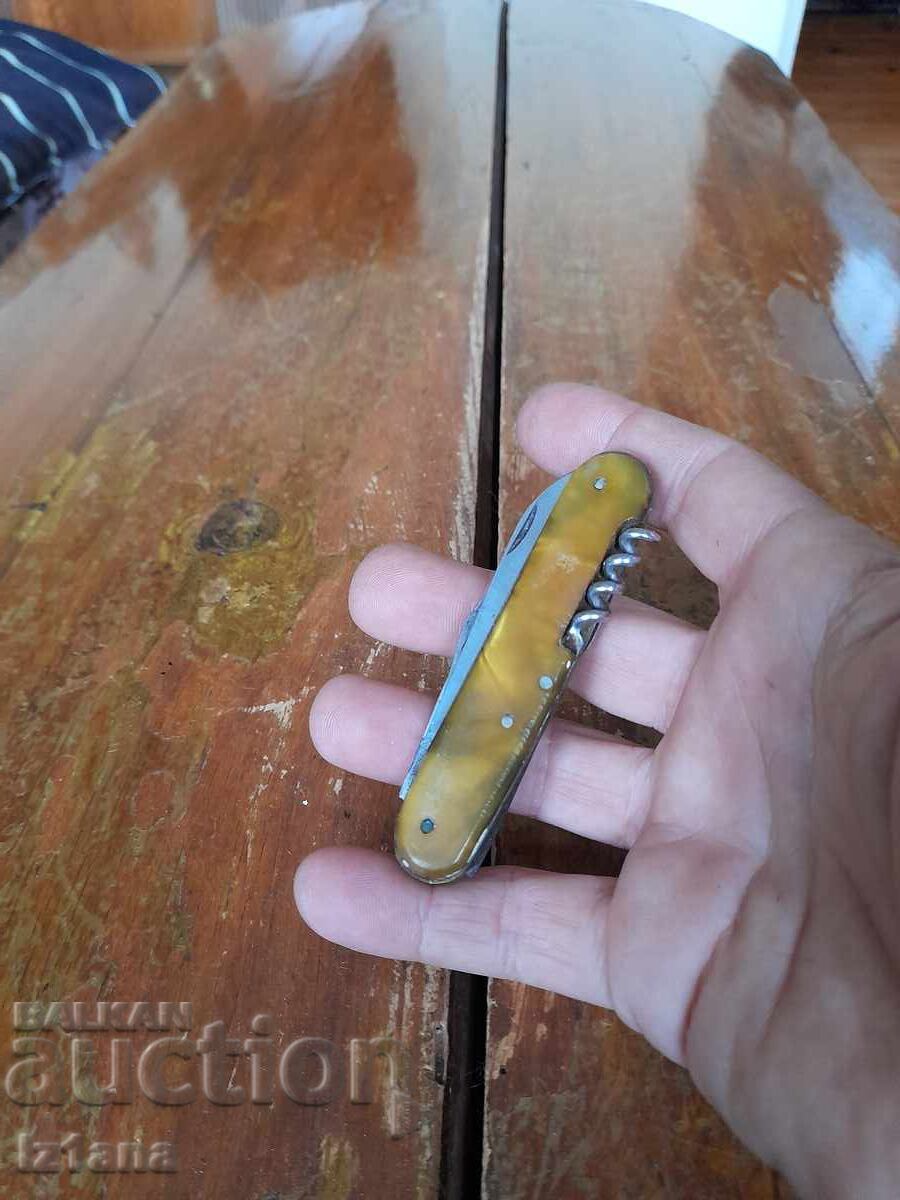 Old pocket knife, blade, blade with price 32.00 BGN | € 16.36 Old pocket knife, blade, blade with price 32.00 BGN | € 16.36