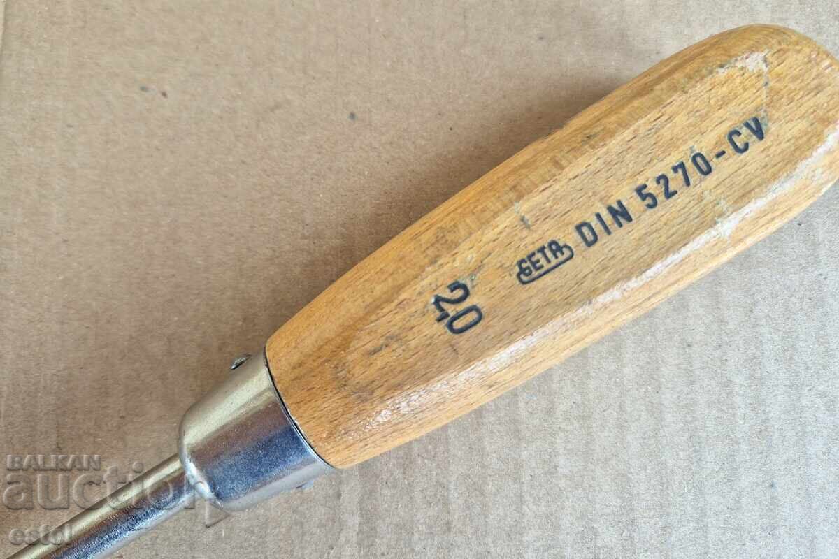 Auction Large Impact Screwdriver - Germany Auction Large Impact Screwdriver - Germany