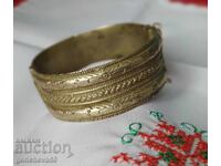 Revival-era woven bracelet/Costume