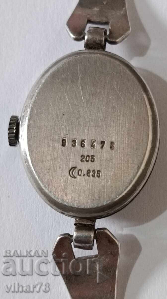 SILVER LADIES QUARTZ WATCH - 5 SILVER LADIES QUARTZ WATCH - 5