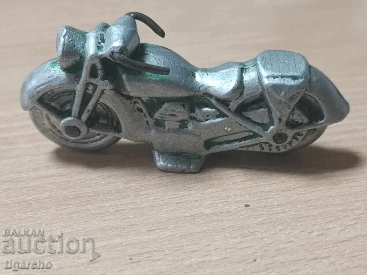 Old metal toy motorcycle with price 40.00 BGN | € 20.45