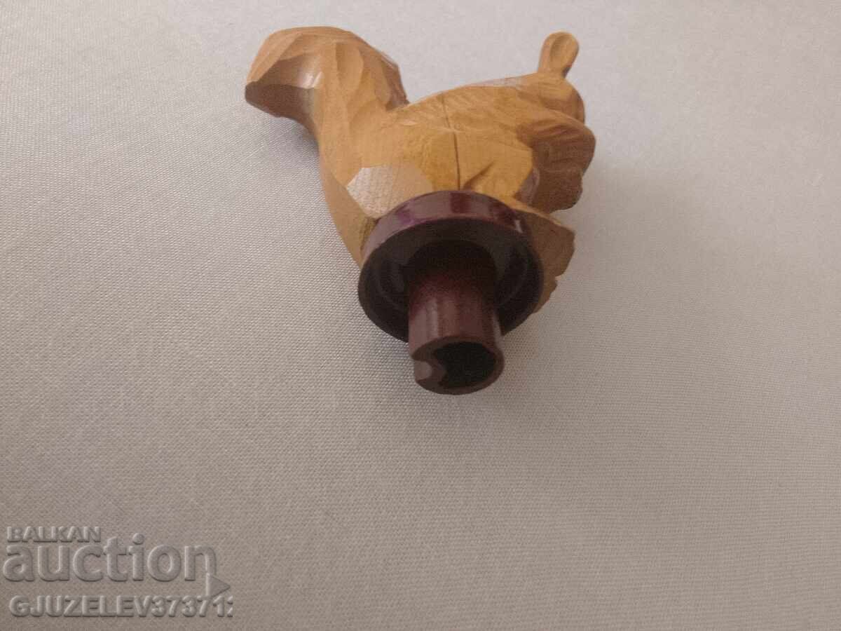 Wooden bottle stopper squirrel with price 49.00 BGN | € 25.05