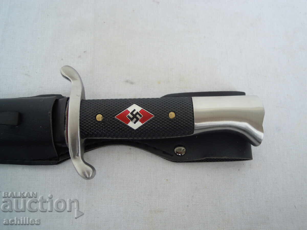 Știlet hitlerist cu preț 50.00 BGN | € 25.56