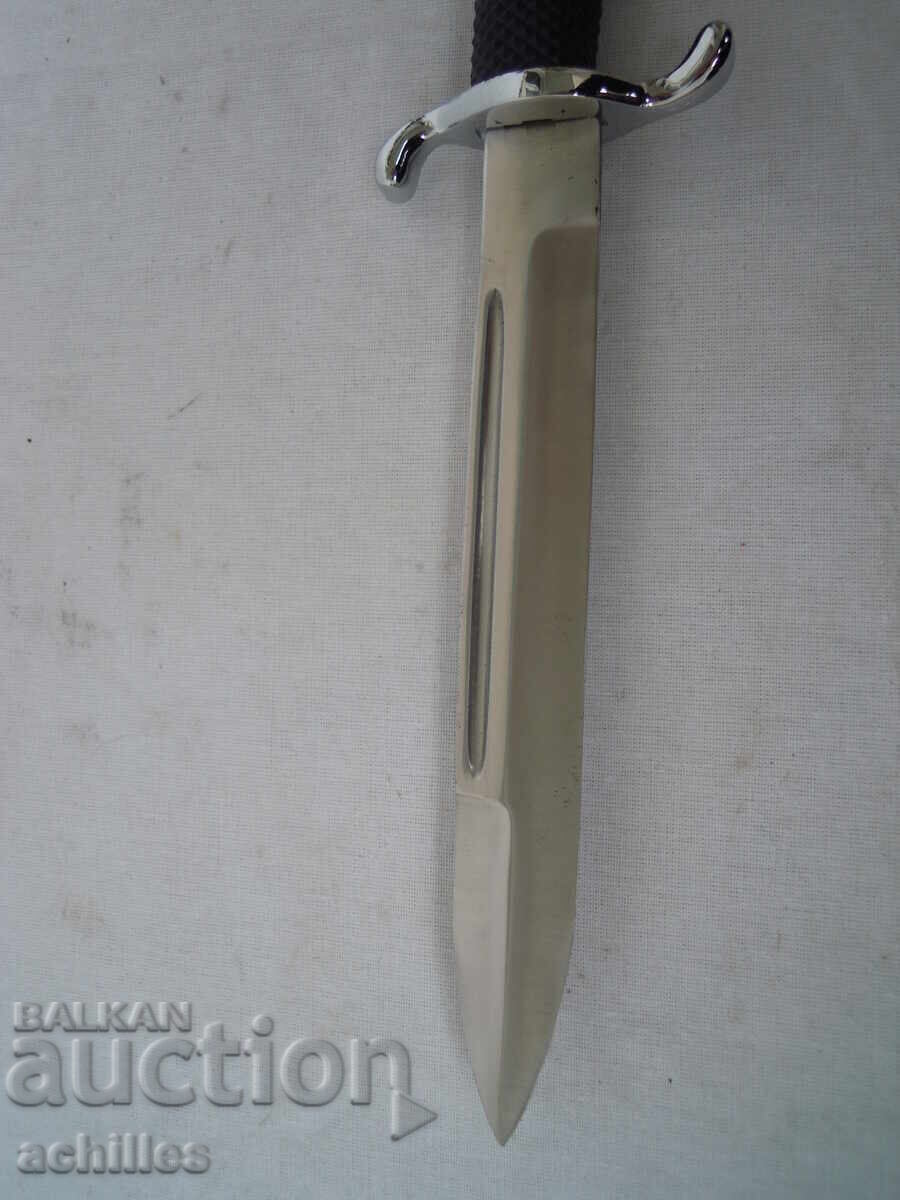 Delivery of Hitler-esque Chic