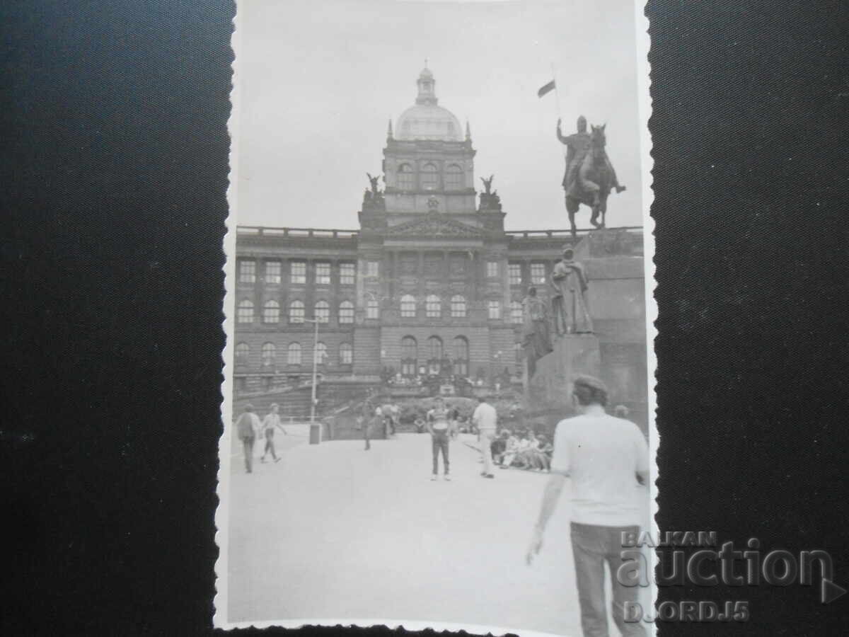 Стара снимка