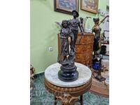 Figurină antică franceză, compoziție