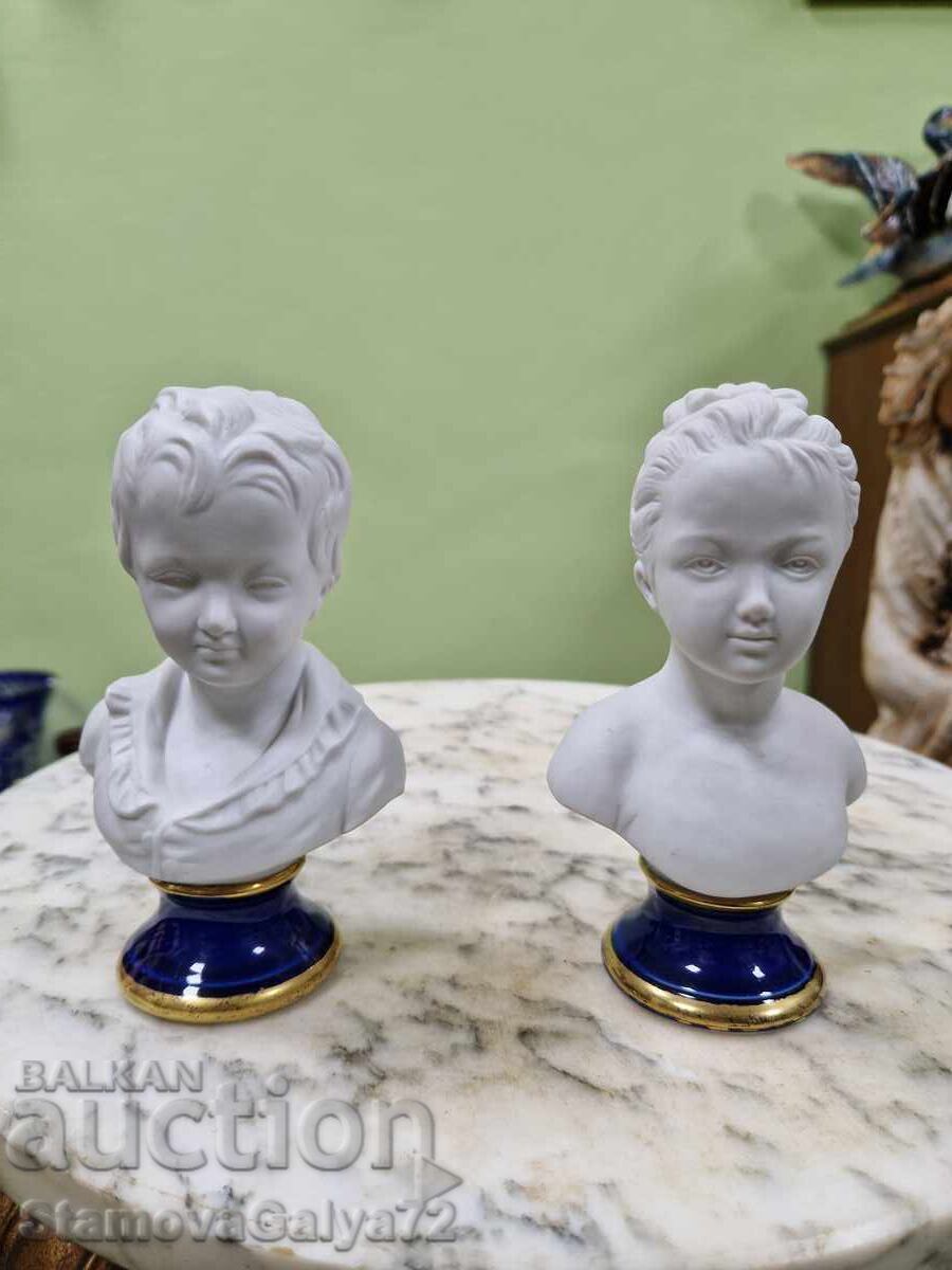 Pereche de busturi unice din porțelan italian Capodimonte cu preț € 68.00 | 133.00 BGN