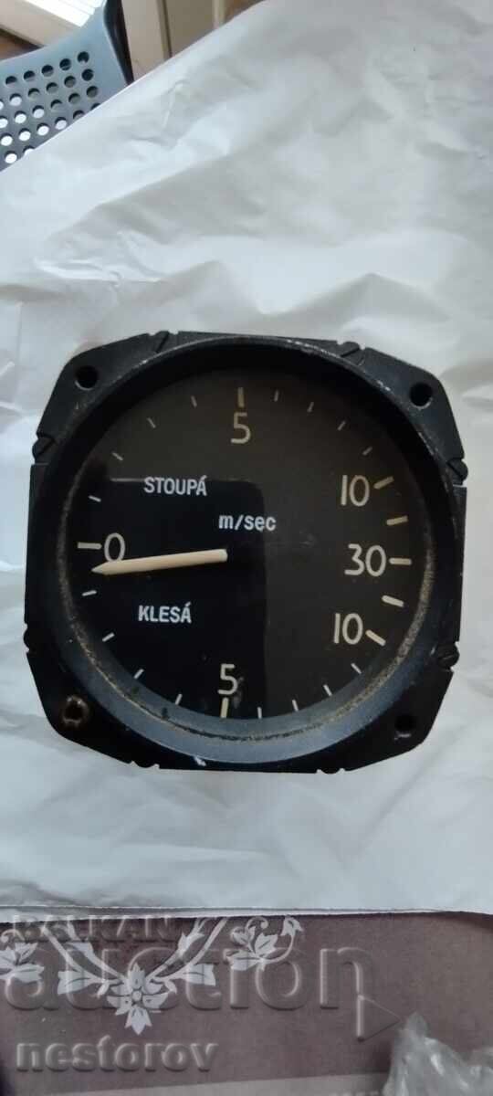 A DEVICE FROM AN AIRCRAFT A DEVICE FROM AN AIRCRAFT