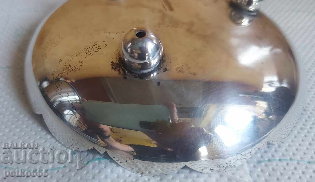 Silver-plated dish bonbonniere marking with price 40.00 BGN | € 20.45 Silver-plated dish bonbonniere marking with price 40.00 BGN | € 20.45