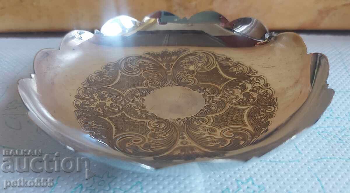 Silver-plated dish bonbonniere marking Silver-plated dish bonbonniere marking