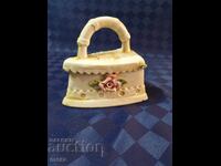 Fier de călcat interior din porțelan