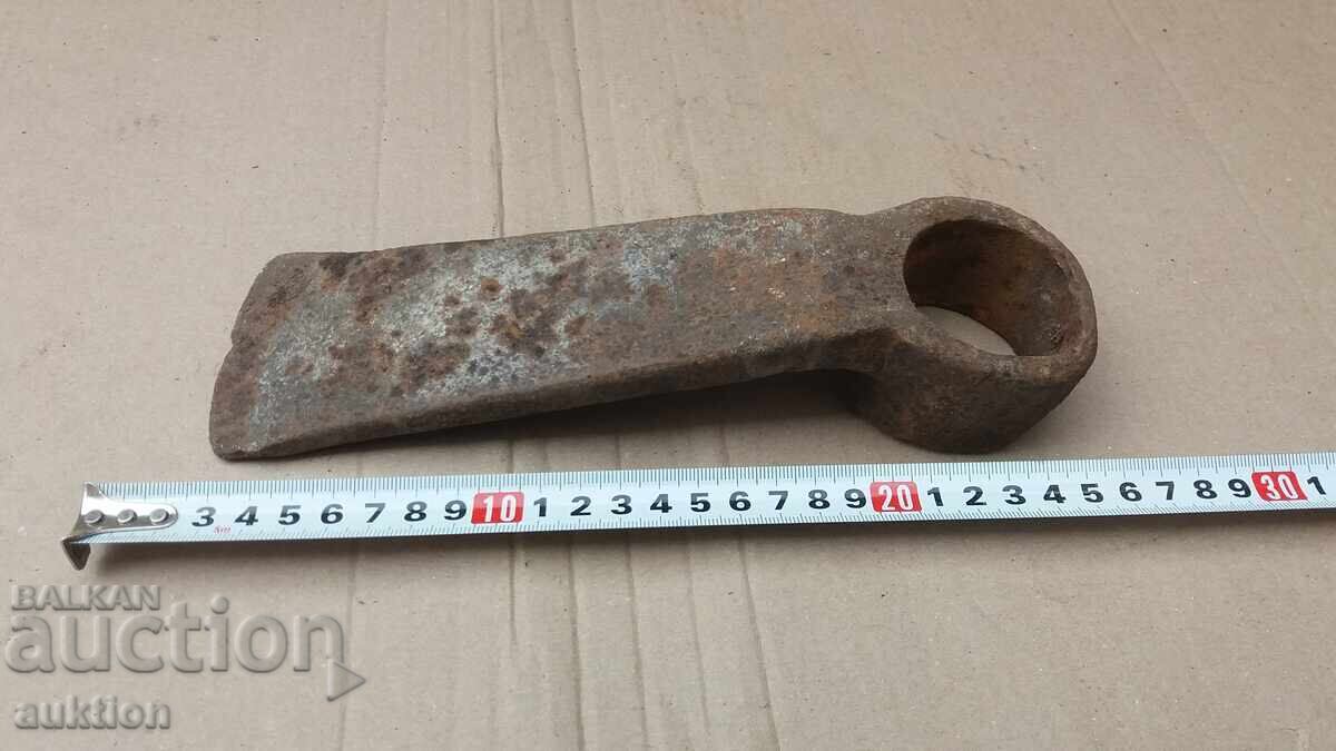 Auction HEAVY DUTY STONE REMOVAL TOOL Auction HEAVY DUTY STONE REMOVAL TOOL