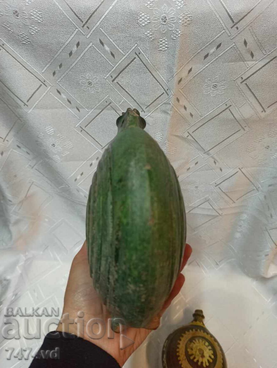 AUTHENTIC GREEN CERAMIC PAVUR with price 50.00 BGN | € 25.56 AUTHENTIC GREEN CERAMIC PAVUR with price 50.00 BGN | € 25.56