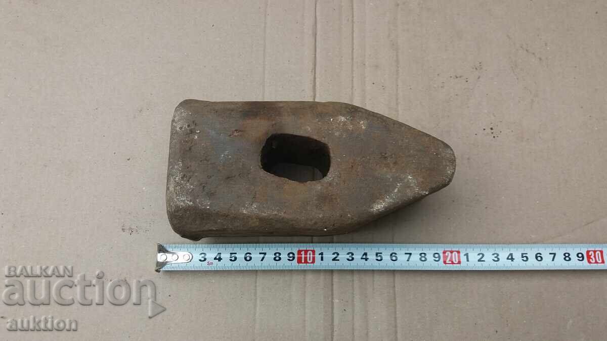 Auction WAR HAMMER - 6 KG Auction WAR HAMMER - 6 KG