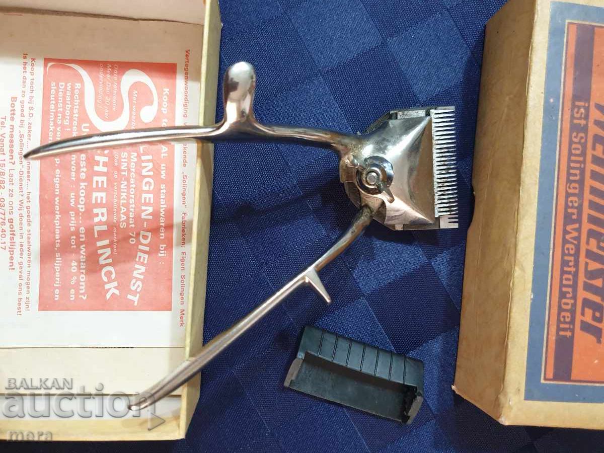 Antique Solingen Handheld Hair Clipper - 6 Antique Solingen Handheld Hair Clipper - 6