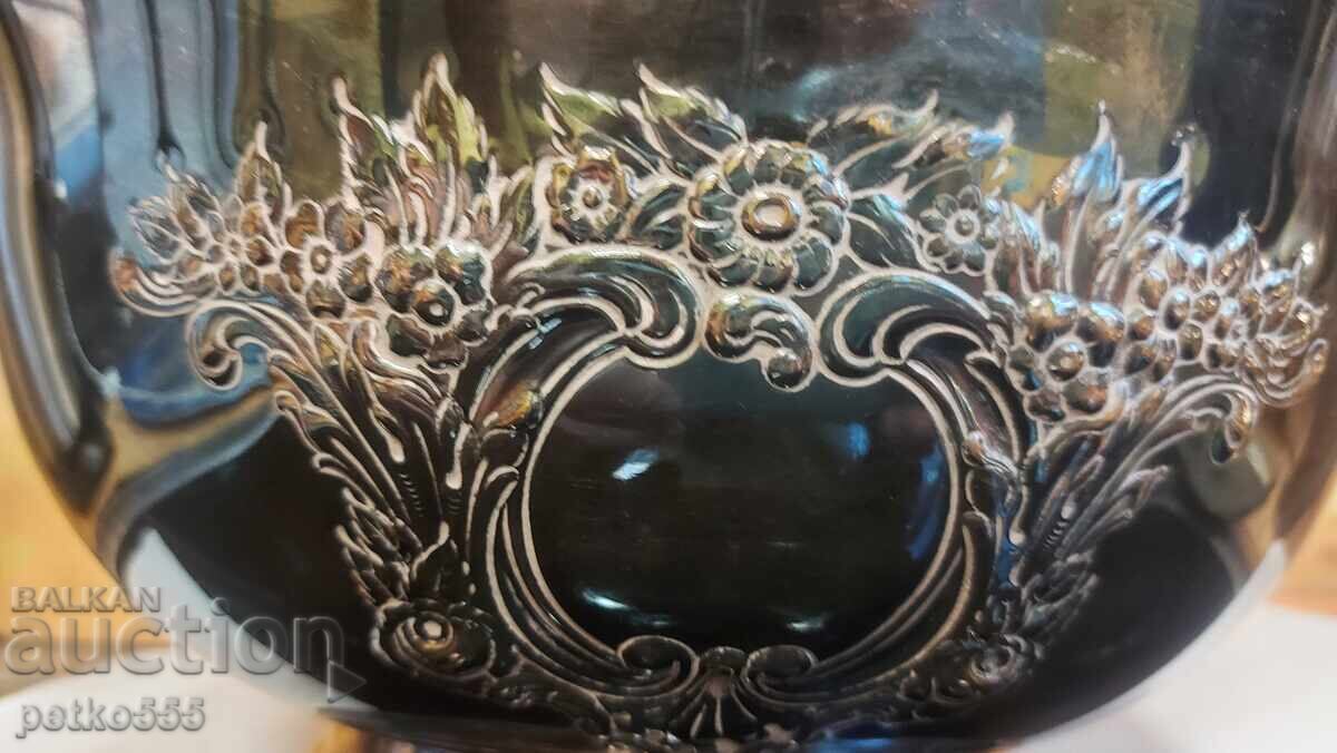 Delivery of Silver-plated fruit bowl with markings