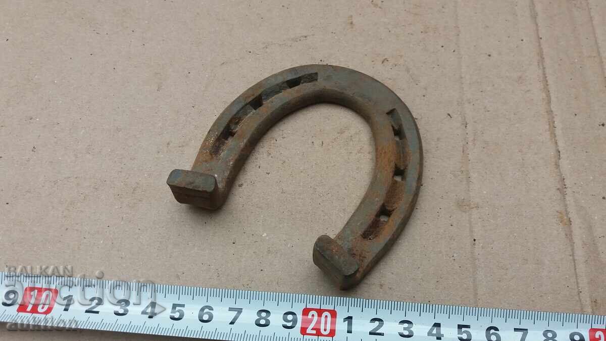 EXCELLENT FORGED HORSESHOE
